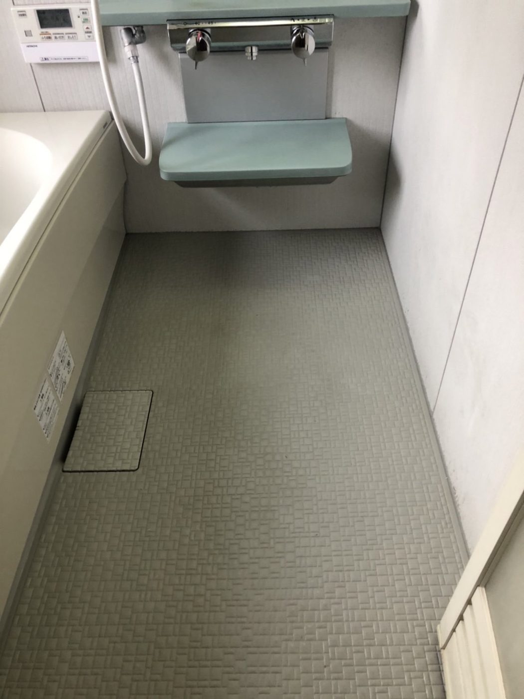 浴室クリーニング施工後の床